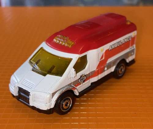 Vintage 2003 Matchbox Ambulance EMS medical Rare Original Old Car Yellow Window