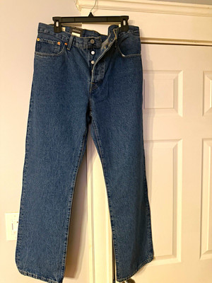 Levi's Men's Blue Medium Wash Straight Leg Denim Button Fly 5-Pocket Jeans NWT