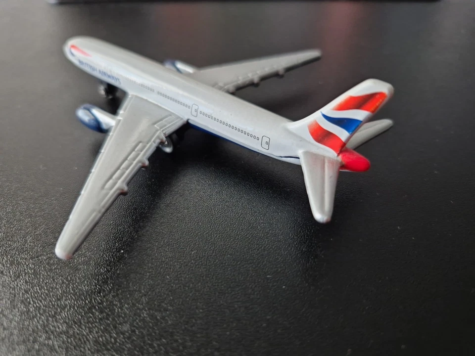 British Airways 2005 - Matchbox - B777-200 - Modelo de avión de plástico Foto 4 de 4
