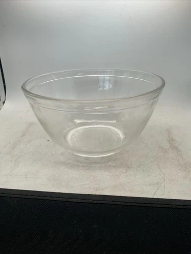 Pyrex 7402 - Clear Glass Bowl - 6 Cup