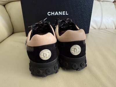 auth CHANEL pink and black with Chanel logo LOW TOP Sneakers Shoes