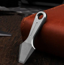 Mini Titanium Keychain Pry Bar Crowbar Necklace Pendant Pocket EDC Tool Outdoor