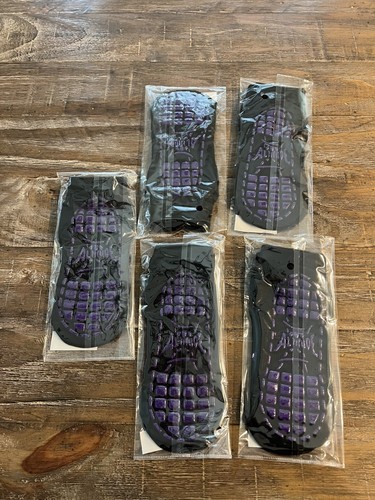 (5 Pairs) Altitude Trampoline Park Socks, Non-Slip, Size Medium, 95%-Polyester - Picture 3 of 3