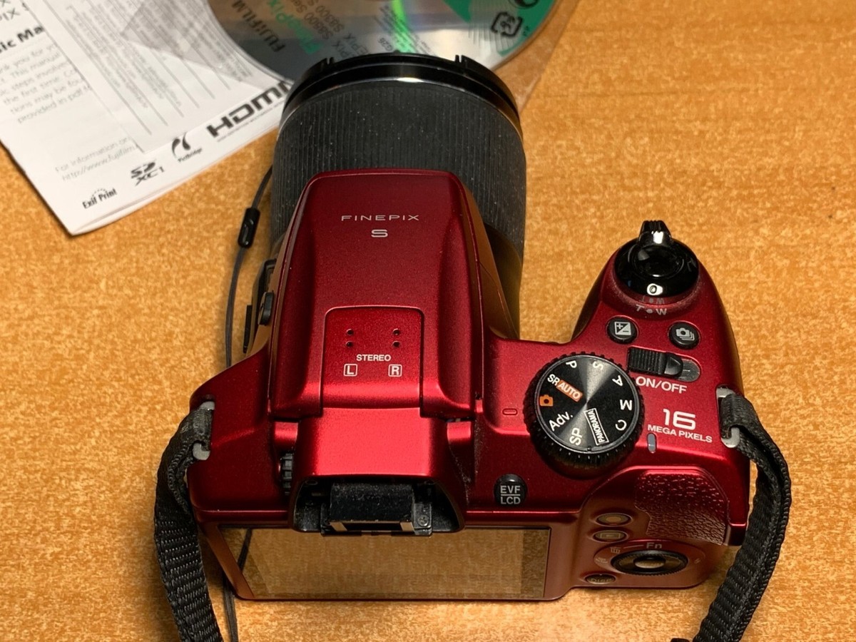 Fuji Digital Camera FinePix S8350 42X Zoom + RED + Lens Error