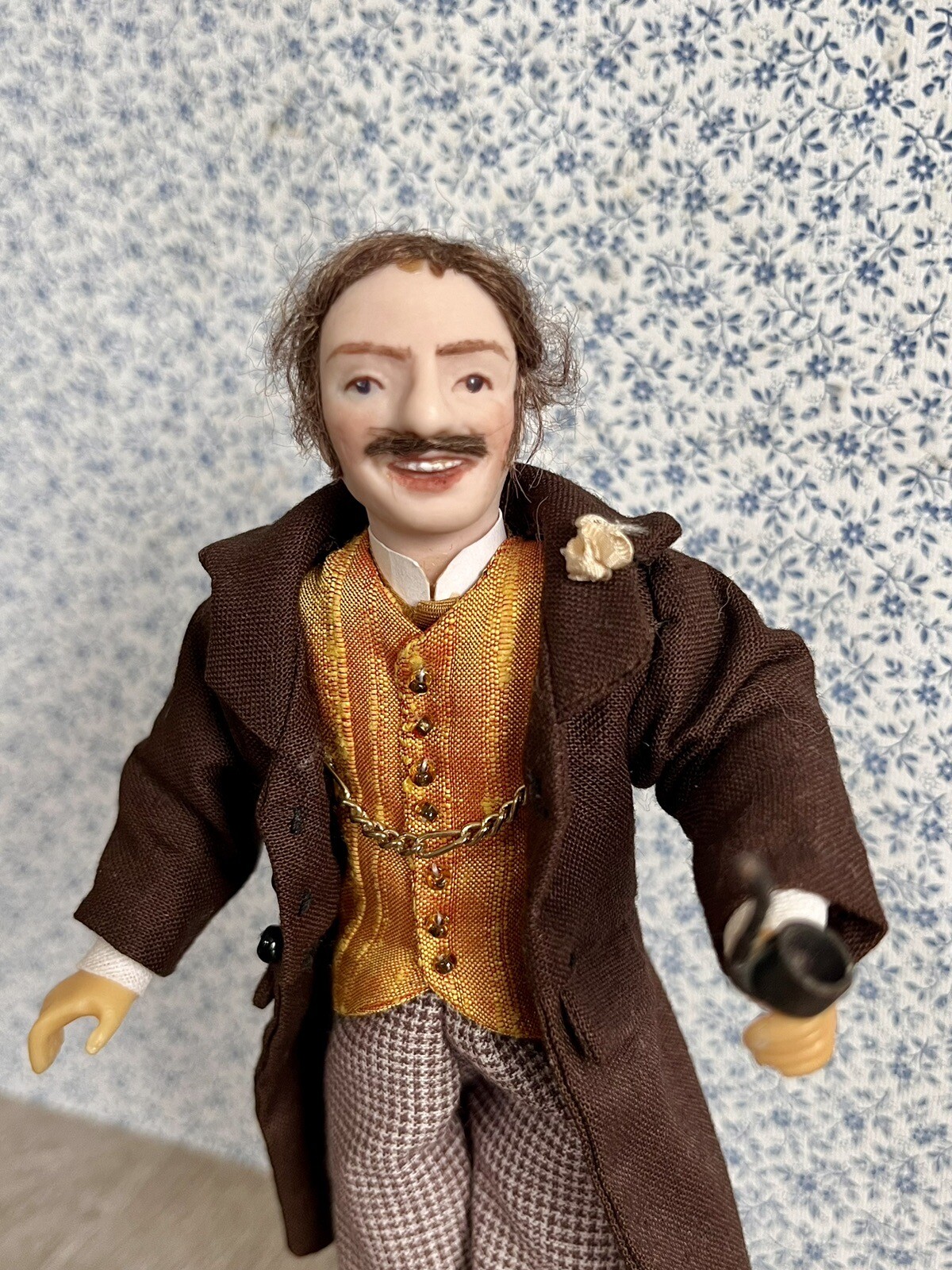 Dolls House Artisan Quality Happy Gentleman Doll Poseable eBay