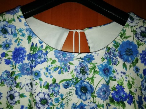 Tuta corta Asos a fiori margherite blu nuova M L schiena nuda chiusura con  nappe | eBay