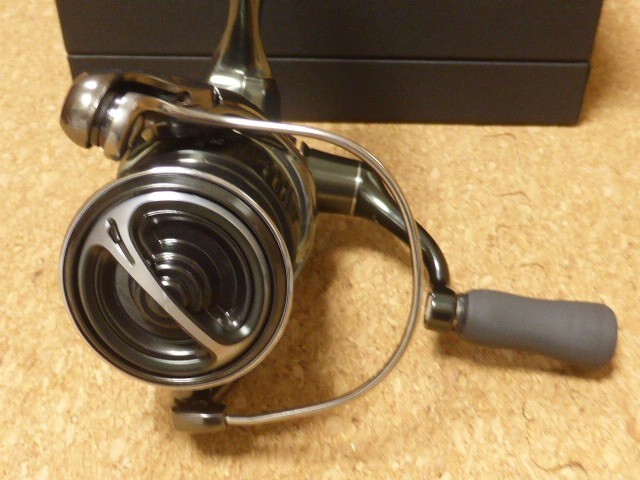 Moulinet De Pêche Shimano Stella 22 1000SSPG — Neuf Sous Emballage — Haut De Gamme, Pour Pêche Légère Et Précise