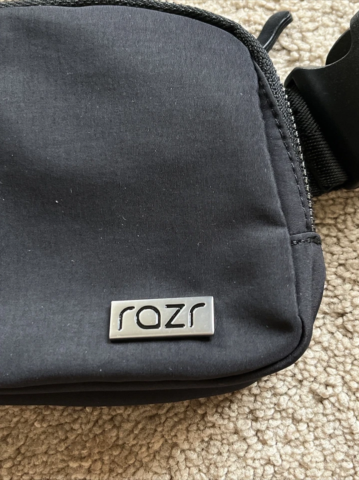 NEW Motorola Razr Cell Phone Waist Fanny Pack & Crossbody Bag Case BLACK MSP $35 - Image 3 of 4