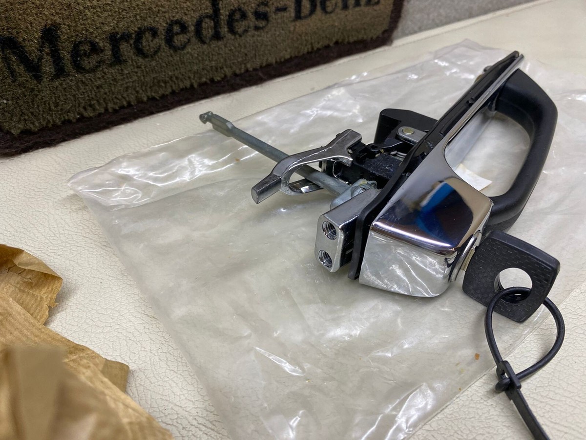 Mercedes Benz W123 Door Handle with Key Left A1237601759 NOS | eBay