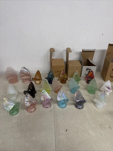 LOT OF 20 FENTON GLASS HAND PAINTED & Unpainted BUTTERFLY SIGNED  FIGURINES