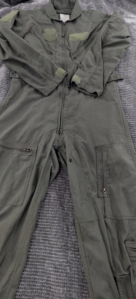 Mono Flyers Vintage Verde Talla 40R Foto 3 de 4