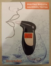 Digitaler Alkoholtester Promilletester Tragbar Atemalkohol LCD Anzeige - Neu OVP