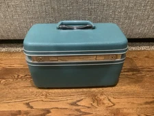 Vintage 1960s Samsonite Silhouette Blue Train Case Makeup Case No Tray Or Key