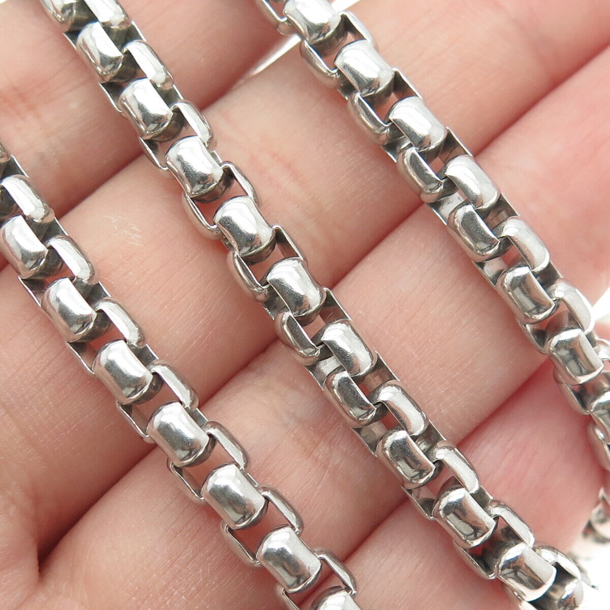 925 Sterling Silver Vintage Italy Round Box Chain Necklace 925 Sterling Silver Vintage Italy Round Box Chain Necklace