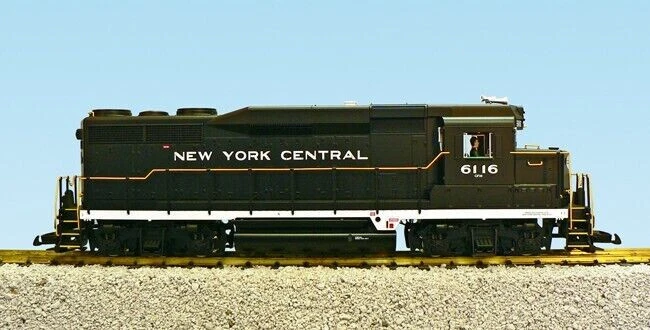 USA Trains G Scale R22465 - NEW YORK CENTRAL (BLACK) GP30 Locomotive GP-30 - Image 1 of 1