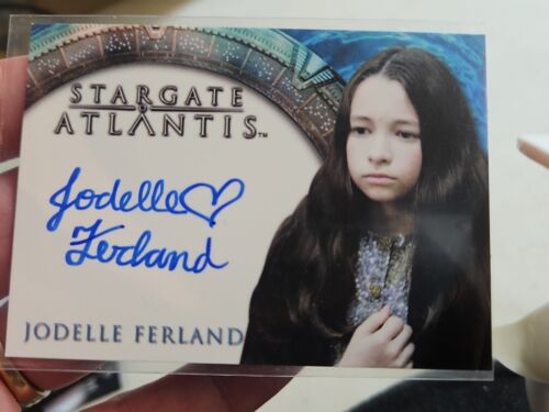2008 STARGATE ATLANTIS SEASON 3&4 JODELLE FERLAND AS HARMONY AUTOGRAPH CARD