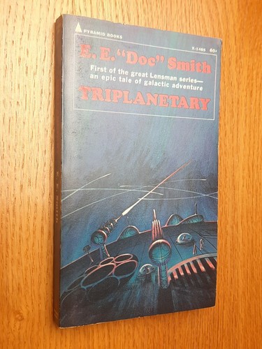 Triplanetary Lensman #1 by E.E. "Doc" Smith Jack Gaughan Cover Art 5th Printing