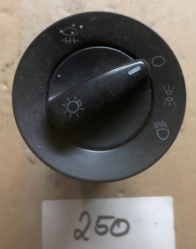 VW Polo III 6N2 1999 - 2001 Lichtschalter Schalter Licht Hauptscheinwerfer