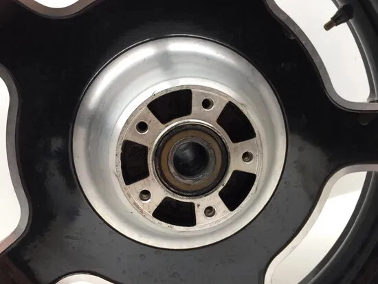 Llanta delantera Mag 2012 Harley-Davidson Road King Police FLHP 2926A Foto 2 de 4