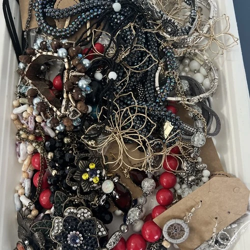3lbs Vintage To Now All Wearable Costume Jewelry Lot. Resale Wear Repurpose R16