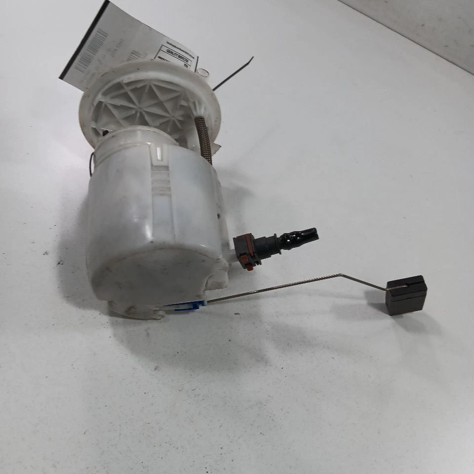 Conjunto de bomba de combustible de gasolina montada en tanque 3,5 L 13-19 Ford Explorer Foto 2 de 4