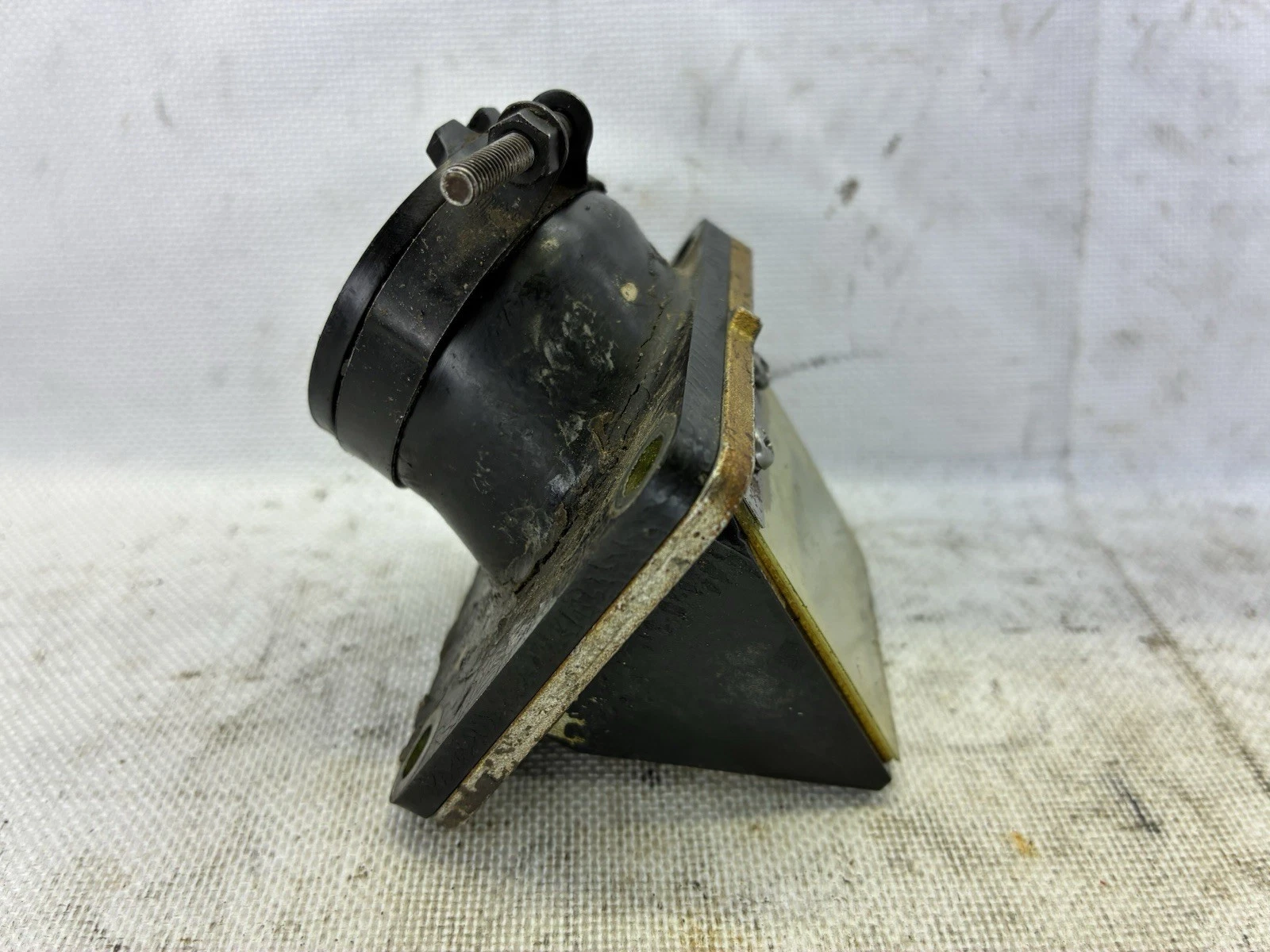 2005 02-18 Yamaha YZ85 YZ 85 / Nice OEM REED CAGE VALVE Intake