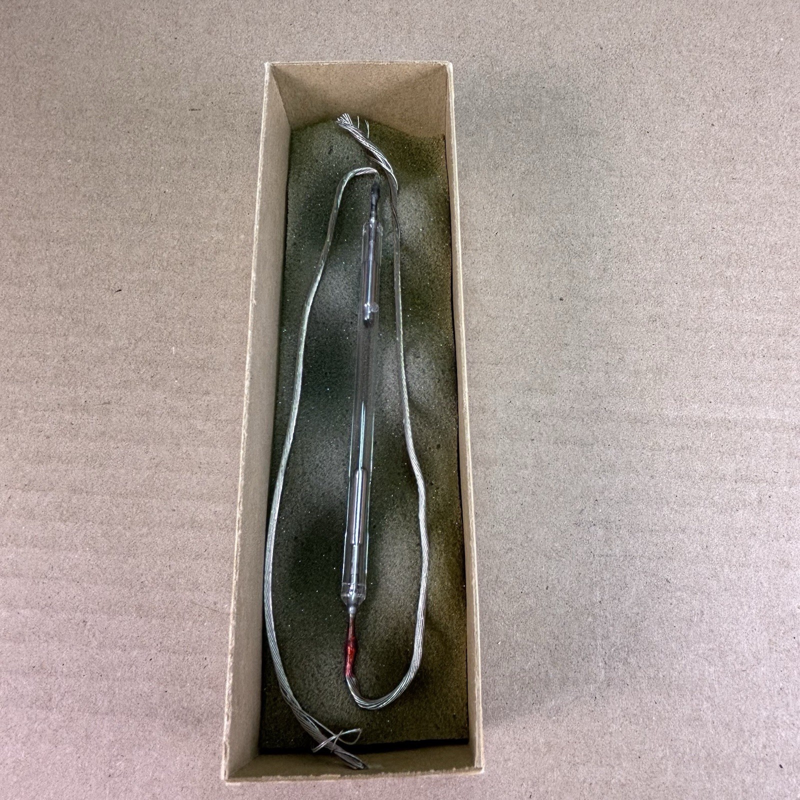VTG NOS NIB ILC Technology flash lamp, L921, Xenon. LOT11. 6" Length (QTY)