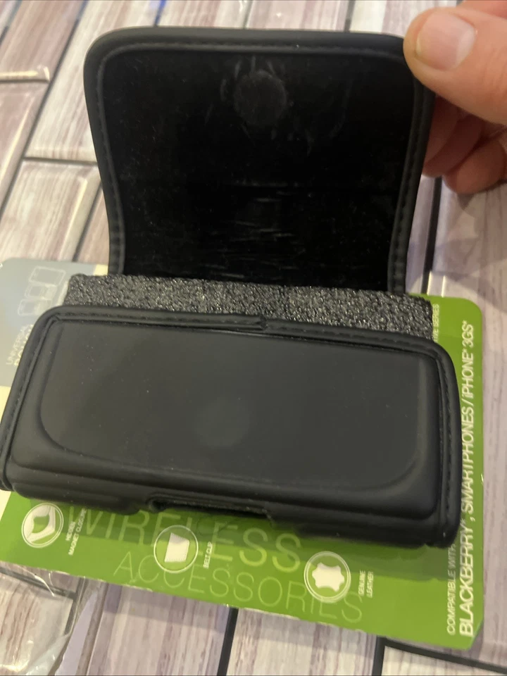 VTG Case Logic Universal Pouch With Clip Blackberry smartphones 3GS NOS Y2K - Image 2 of 4