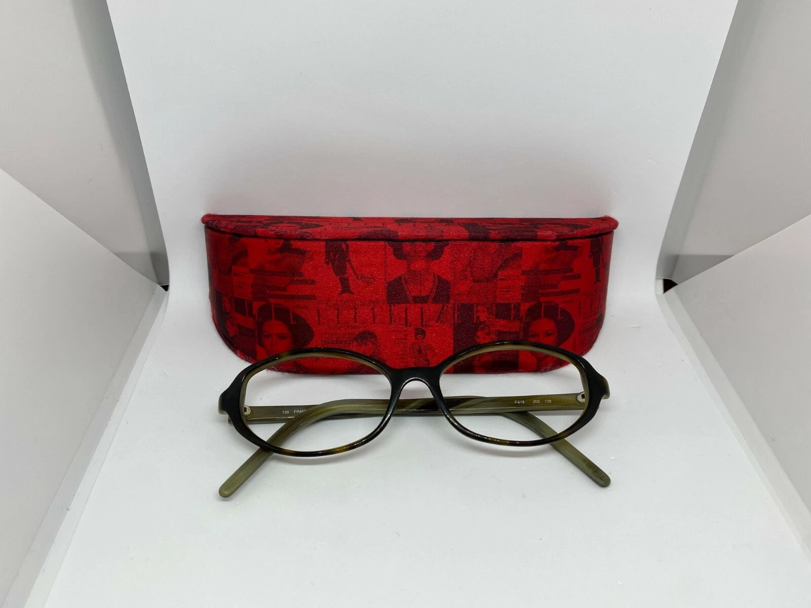 FENDI mod F619 col 200 sz 52/15 Eyeglasses Frame 135 50 15