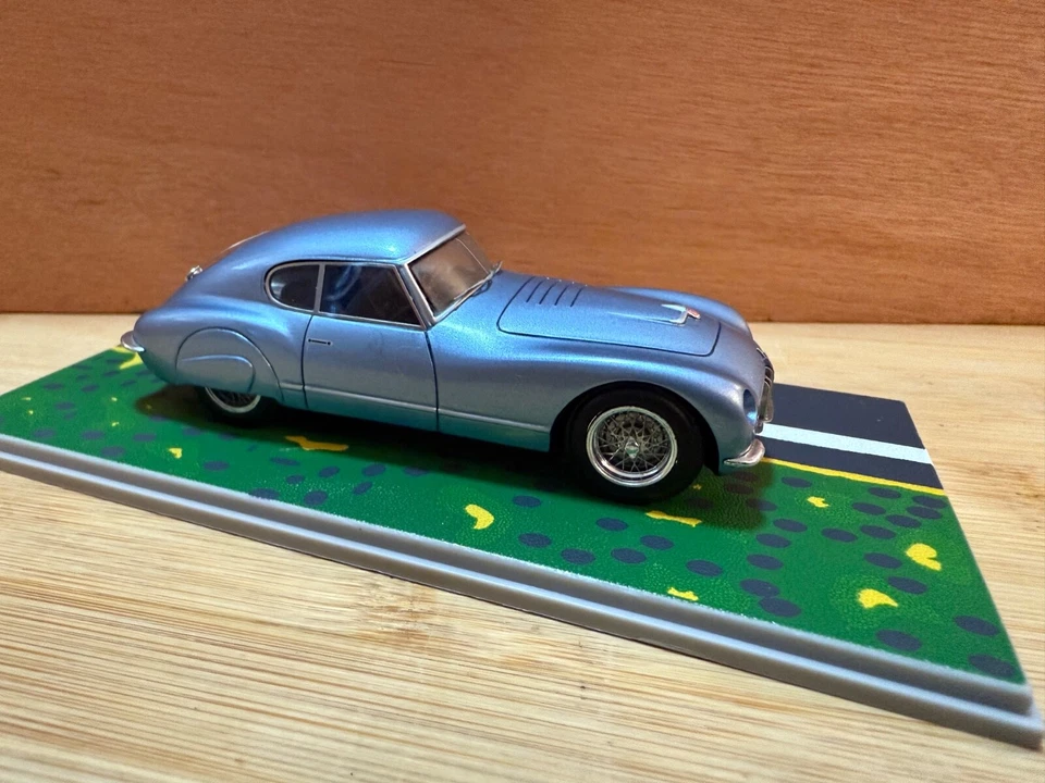 Bizarre 1/43 Fiat 8V First Series 1953 Metallic Blue BZ117 Resin Scale Model Car - Immagine 4 di 4