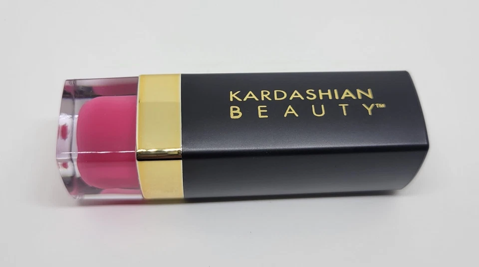 Kardashian Beauty Lip Slayer Lippenstift Opinionated 559 *NEU* volle Größe 0,10 Oz. - Bild 3 von 3