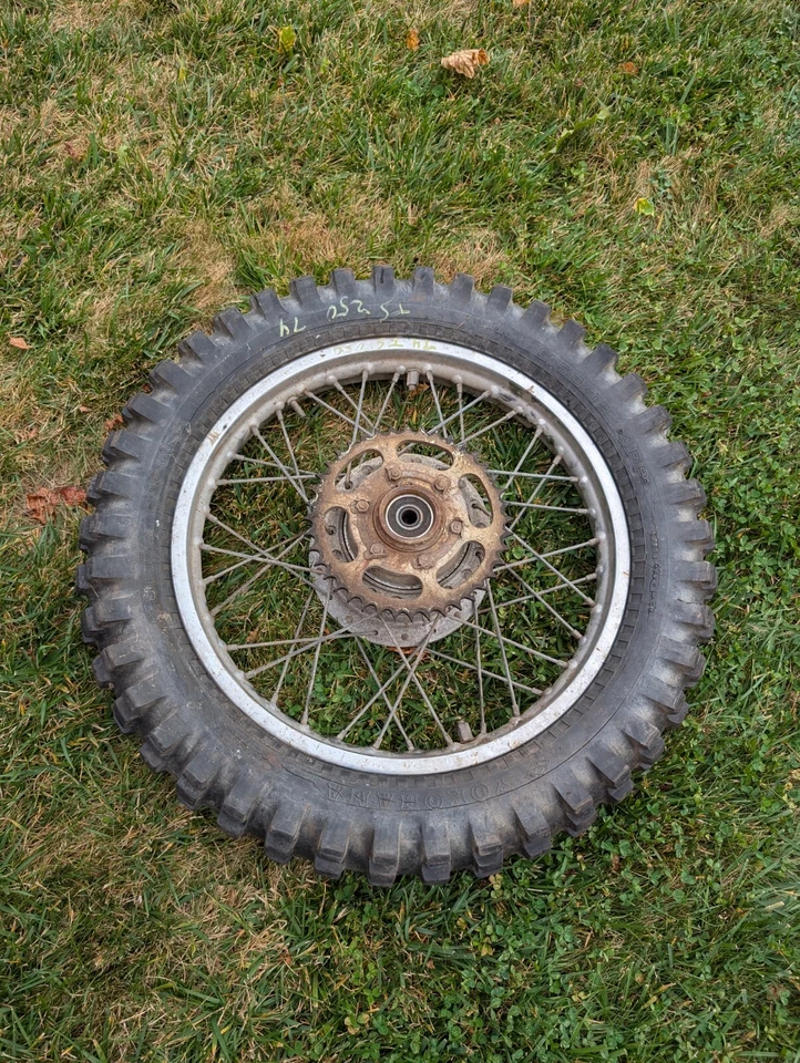 1974 铃木 TS 250 Savage 后轮 ts250 400 250 TS oem 原装 ts 75 76 77 — 第 2/4 张图片