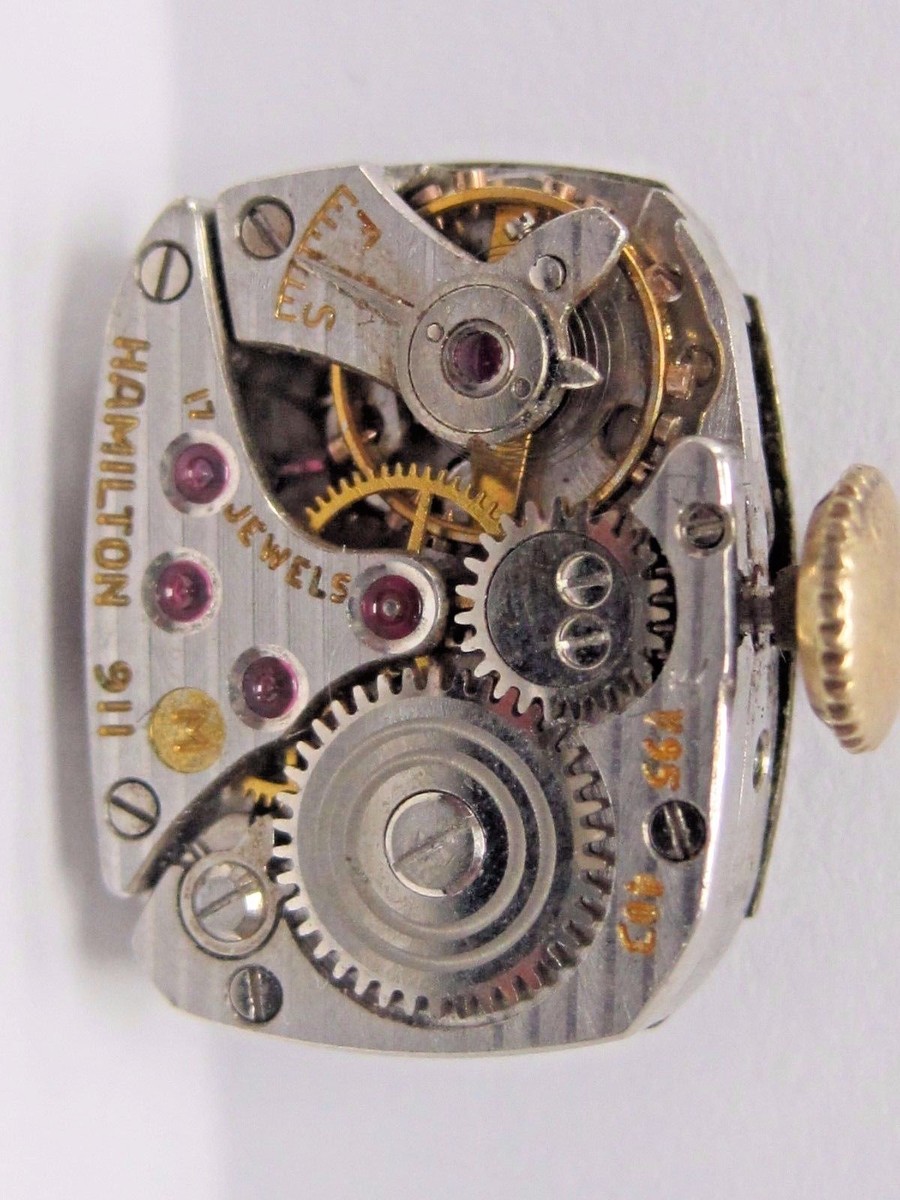 Antique Lds Hamilton #911 Watch Movement 17 jewels. #V95 403 ( M