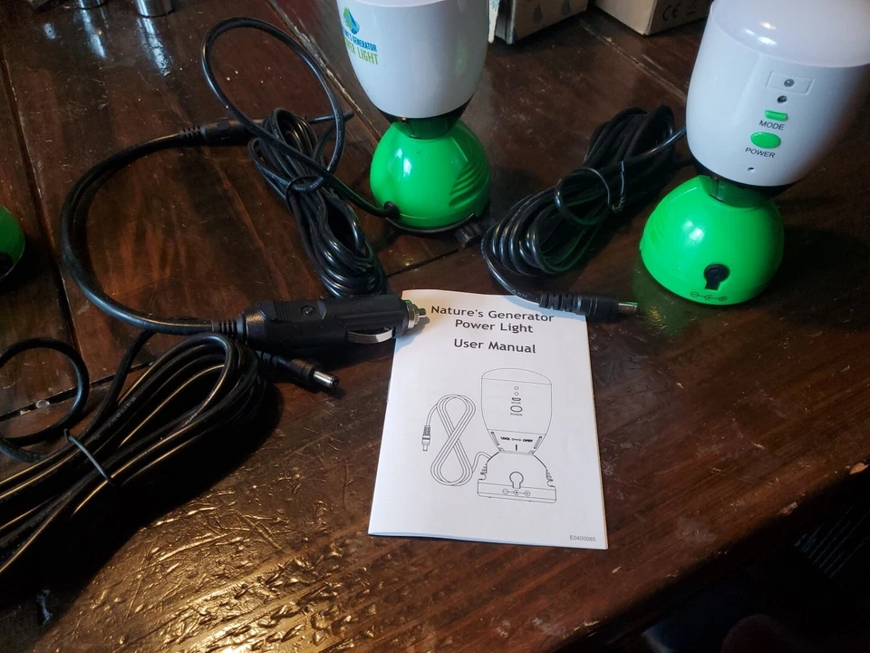3- Luz de alimentación del generador Nature's con cable de 10 pies y adaptador de CC 5 vatios Foto 2 de 2