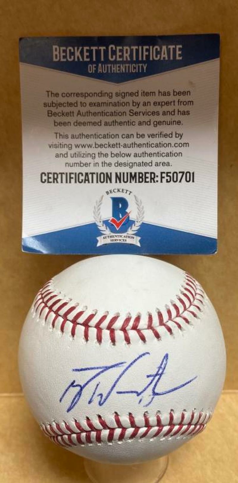 Professional Player Autographed Signed TYLER WHITE LOS ANGELES DODGERS M.L. BASEBALL BECKETT F50701 
