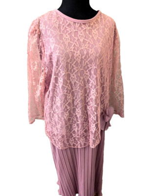 VTG DRESS Pink Lace Plisse Pleated Flower Accent Sandi Dee Plus Size 18 1/2 ON17