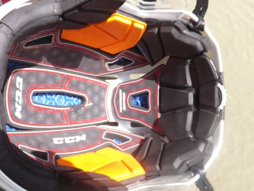 Casco da hockey CCM FL90 bianco piccolo con gabbia FM680 e mentoniera - Foto 11 di 13