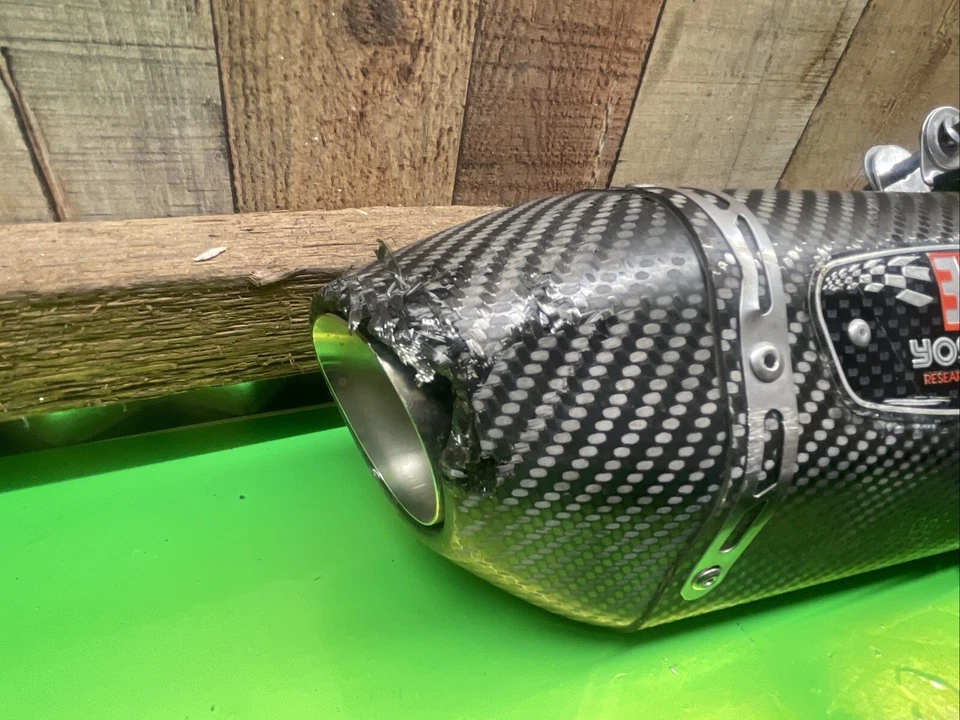 08-20 Suzuki Hayabusa GSXR 1300 YOSHIMURA R-77 CARBON EXHAUST DUAL SLIP ON S3 - Image 3 of 4