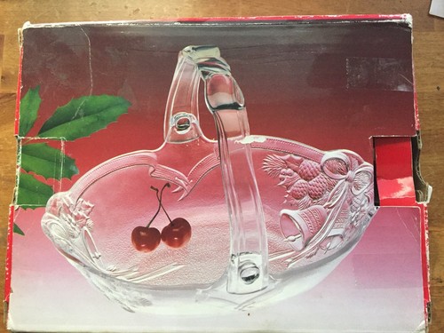 Mikasa Crystal Holiday Bells Handheld Basket RC197/524 - Picture 2 of 2