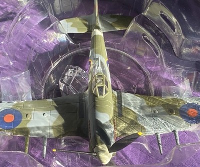 Corgi WB99628 Typhoon Mk.1B 266 Sqn (Rhodesian) RAF W/Cdr Denys Gillam 1/72