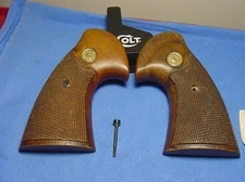 Original Colt Python 2nd Generation Oil Finish 60/61 Gold Medallion Pistol Grips