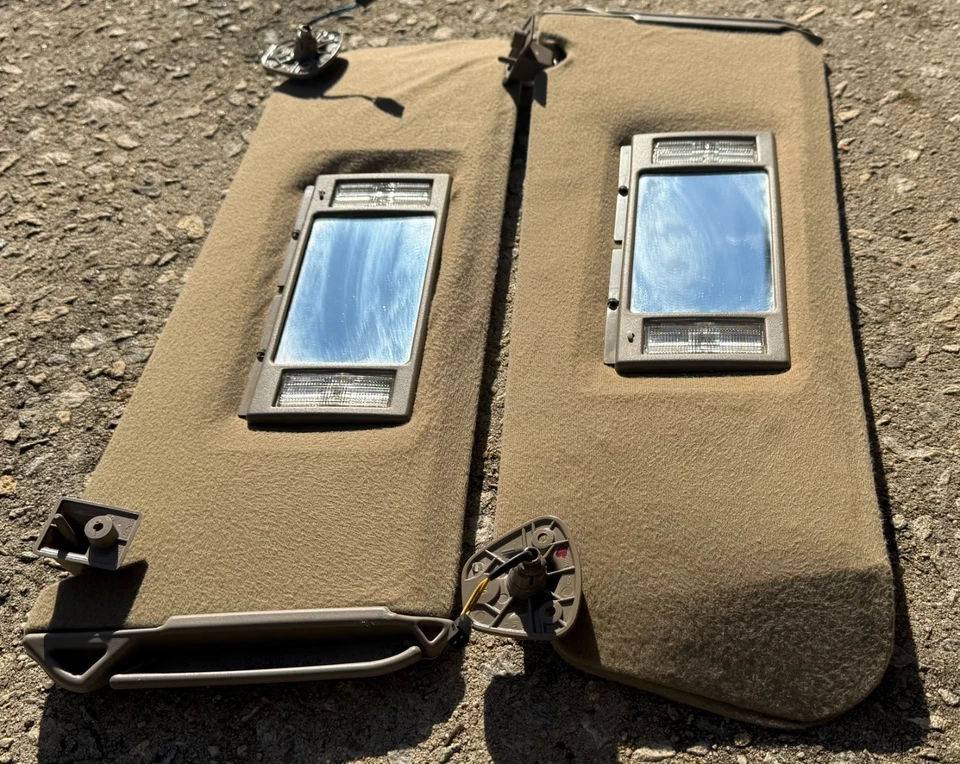 Parasoles tostados para conductor pasajero Chevy Suburban 1500 GMC Yukon Tahoe 1995-00 OEM Foto 3 de 4