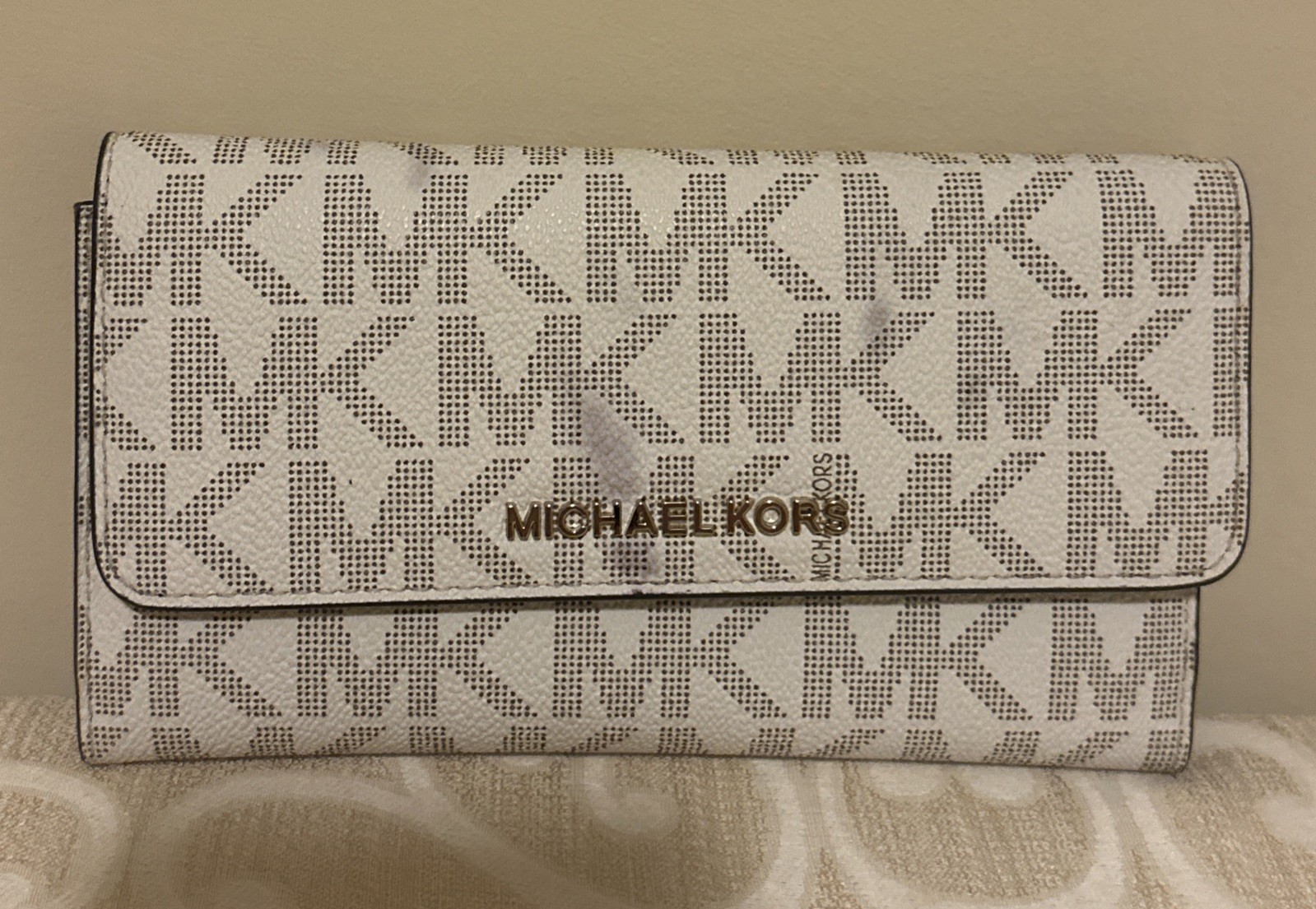 Michael Kors Jet Set Travel Trifold Leather Wallet - Vanilla