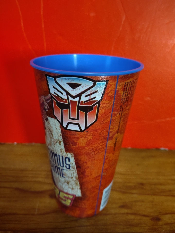 Copo plástico Transformers 32 onças - Imagem 4 de 4