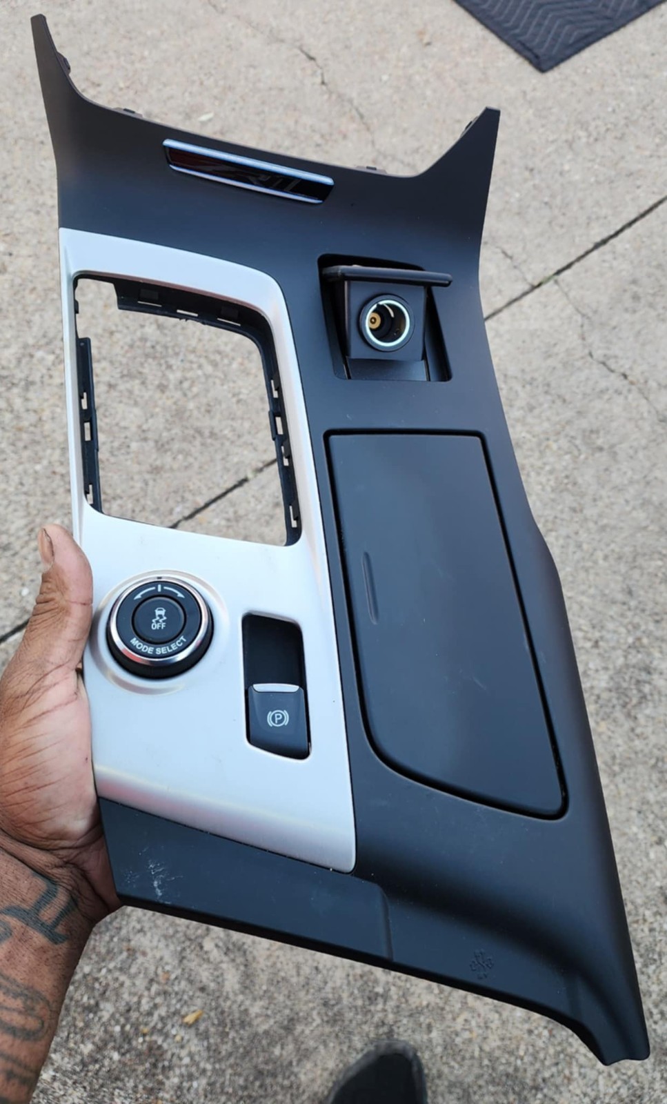 Center Console Trim Cover Plate Panel Chevrolet Corvette ZR1 C7 2019