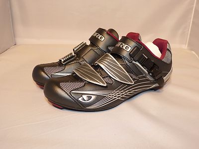 Giro Solara Women's Road Cycling Shoes Gunmetal/Berry bolt cleats NEW! 