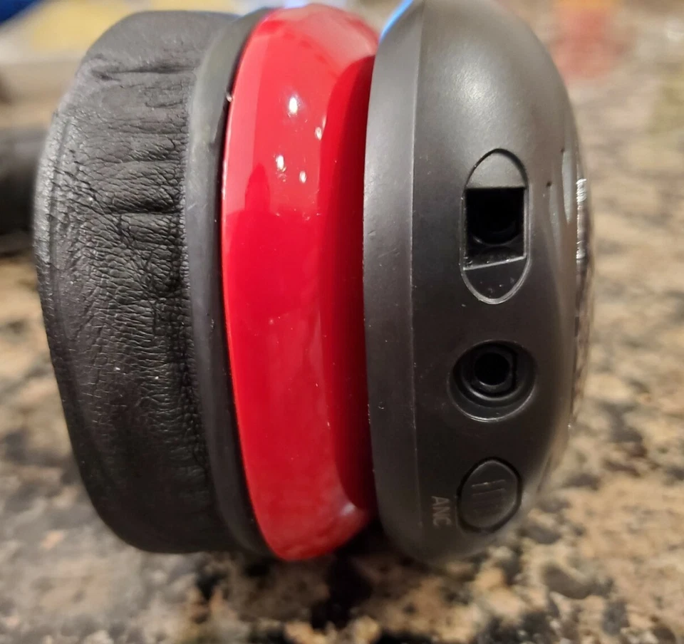 ASUS Republic of Gamers VULCAN PRO Active Noise-Cancelling Gaming Headset Black - Image 4 of 4