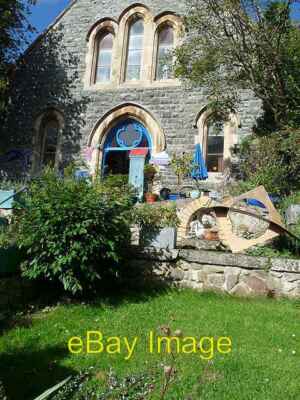 Foto 6x4 Art Cafe, Solva Lower Solva mit vielen Kunstwerken draußen, aber Clo c2012
