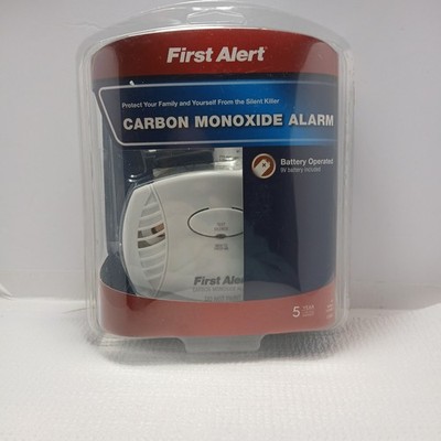 First Alert Carbon Monoxide Alarm (Model CO400) New In Box.