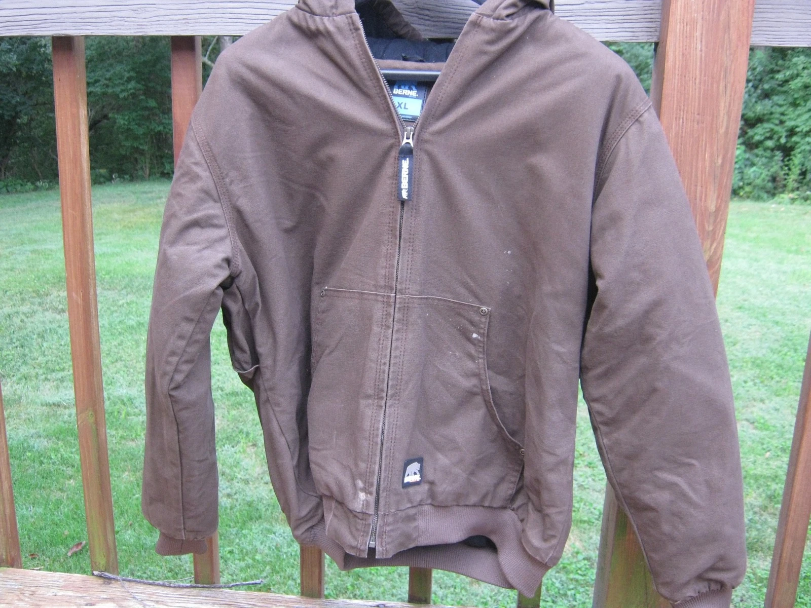 BERNE INSULATED HOODED JACKET YOUTH SIZE XL REG.-GOOD USED CONDITION-TAKE A LOOK